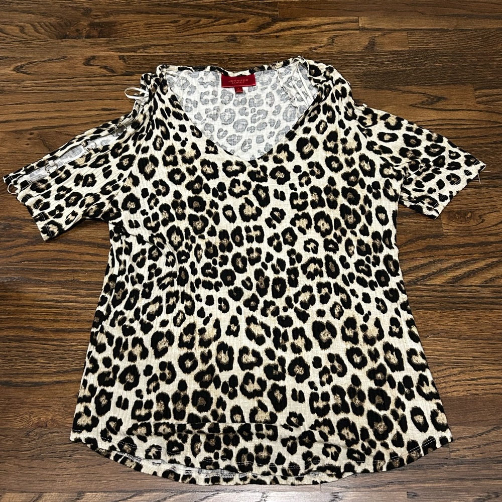 Jennifer Lopez Black and White Short Sleeve Relaxed Blouse